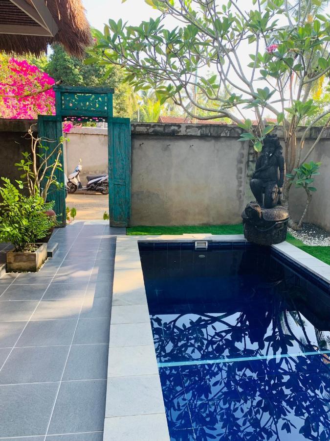 Mewali Villa'S Kuta  Ngoại thất bức ảnh
