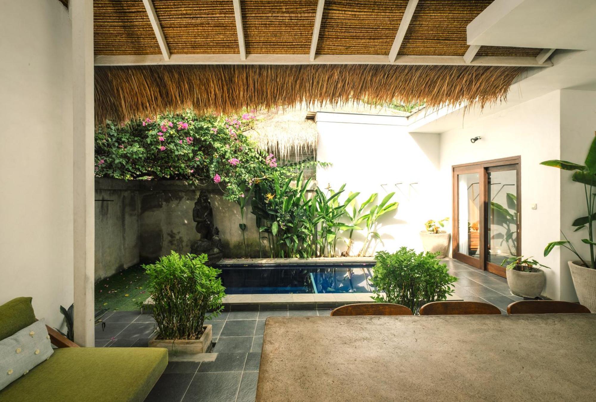 Mewali Villa'S Kuta  Ngoại thất bức ảnh