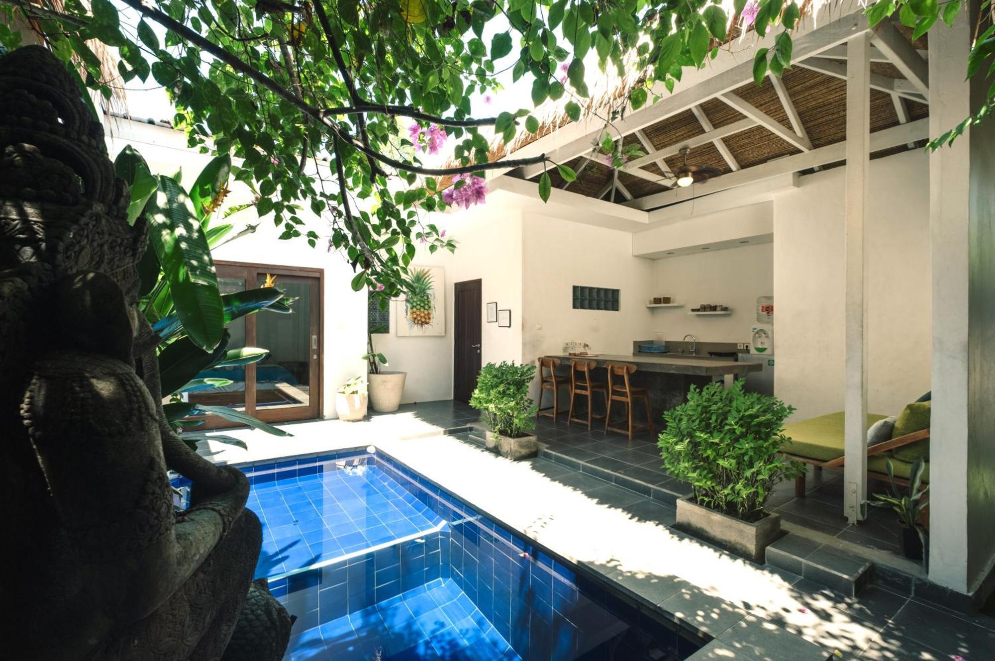 Mewali Villa'S Kuta  Ngoại thất bức ảnh